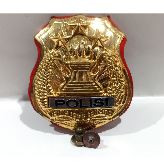 Kewenangan Polisi Kain Sepuh - Lencana Polisi Kain Sepuh