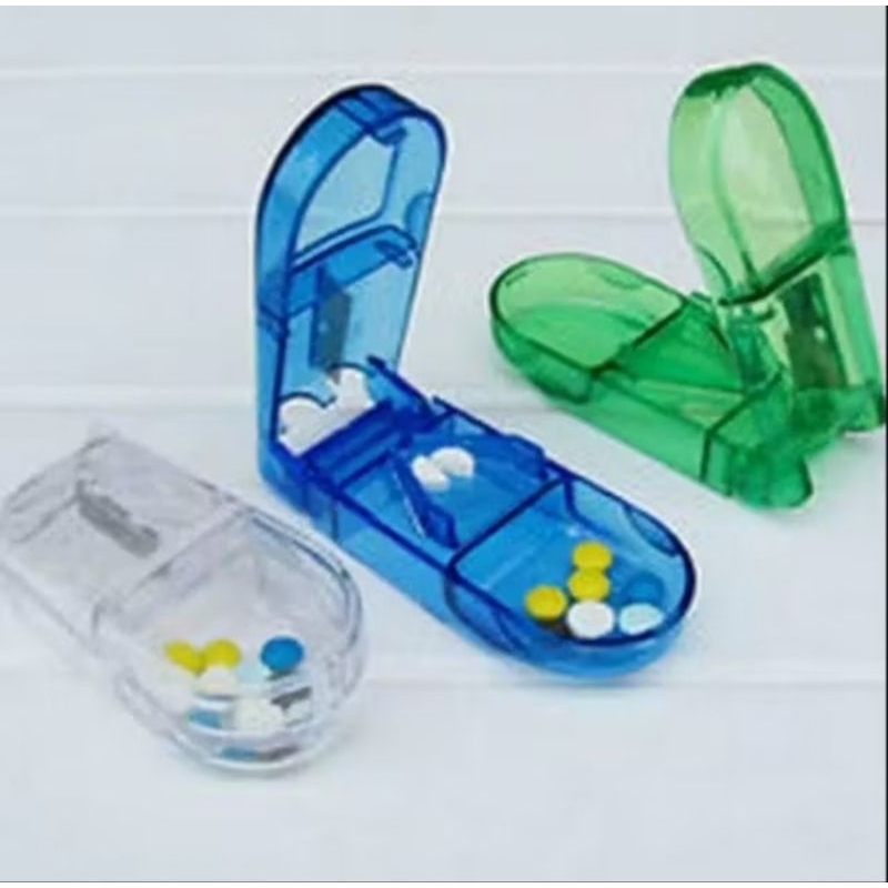 Alat pemotong obat + wadah obat + wadah pemotong obat