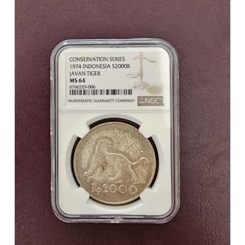 koin perak Indonesia  rp. 2000 seri WWF Javan Tiger NGC MS 64