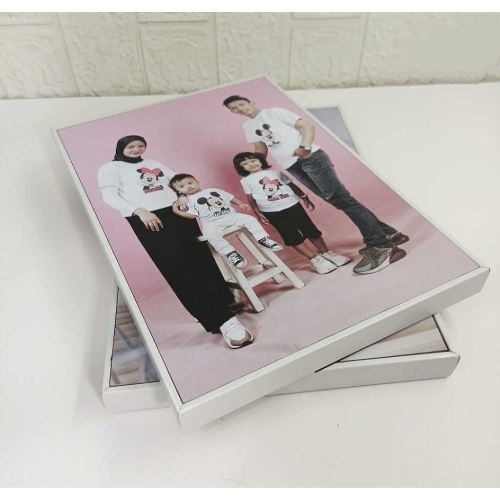 CETAK FOTO 8RS BINGKAI FRAME  BLOK FIBER UKURAN 20X30 CM (A4) LAMINASI