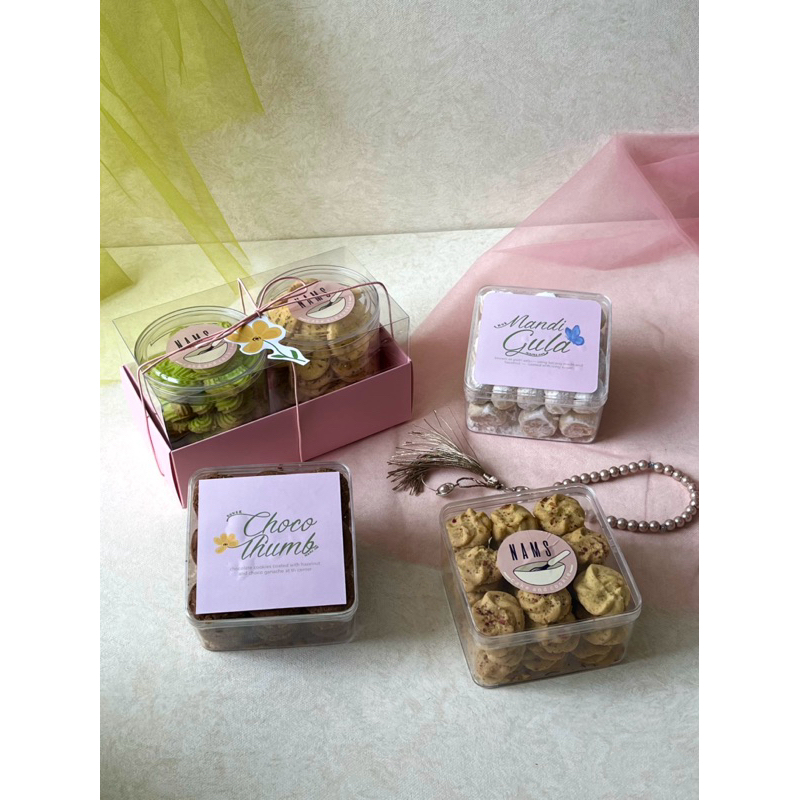 

KUE KERING HAMPERS
