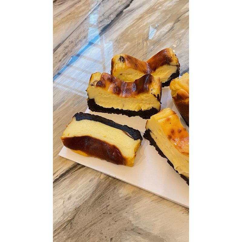 

NOB Brunt Cheesecake Brownies 1 Loyang 20x10cm