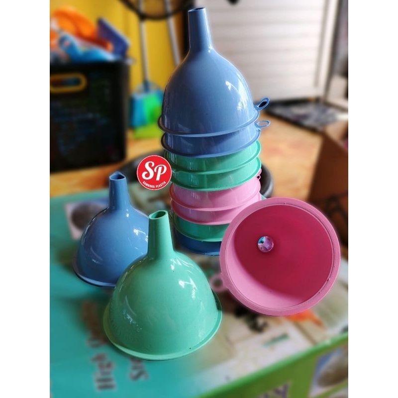 CORONG PLASTIK KECIL SEDANG BESAR JUMBO / CORONG MINYAK SERBAGUNA