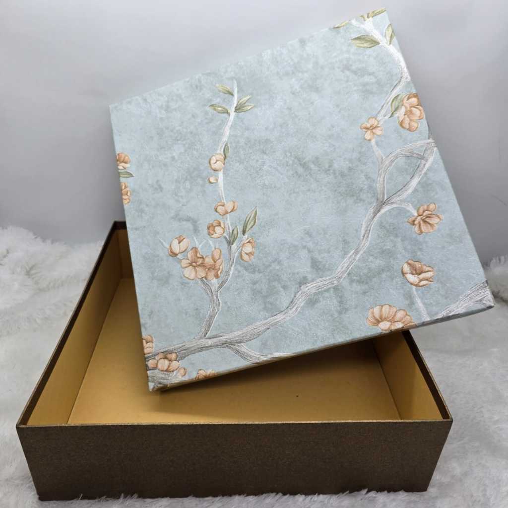 

Box standar wp 30x30x8cm / kotak kue kering /kado bingkisan idul fitri