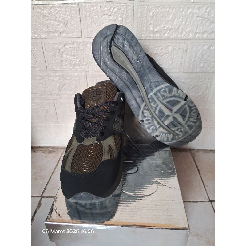 NB 991 colab Stone island