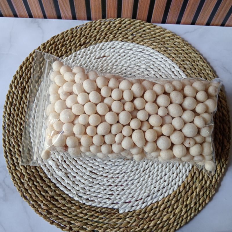 

Kacang atom