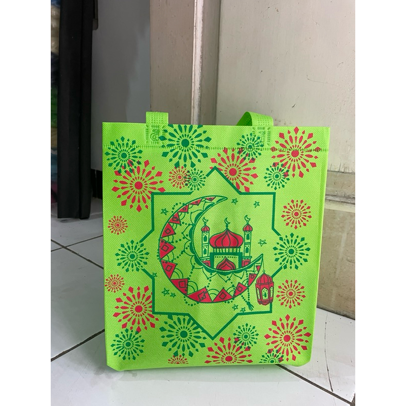 

goodie bag lebaran alas 24×20