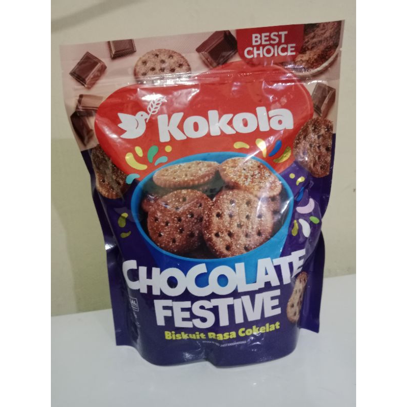 

kokola chocolate festive. Biskuit rasa coklat