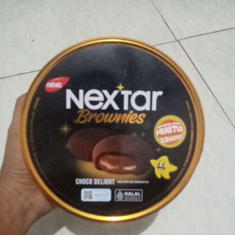 

Nextar Brownies Cokelat / Jajan Kaleng Lebaran Nextar Brownies Cokelat