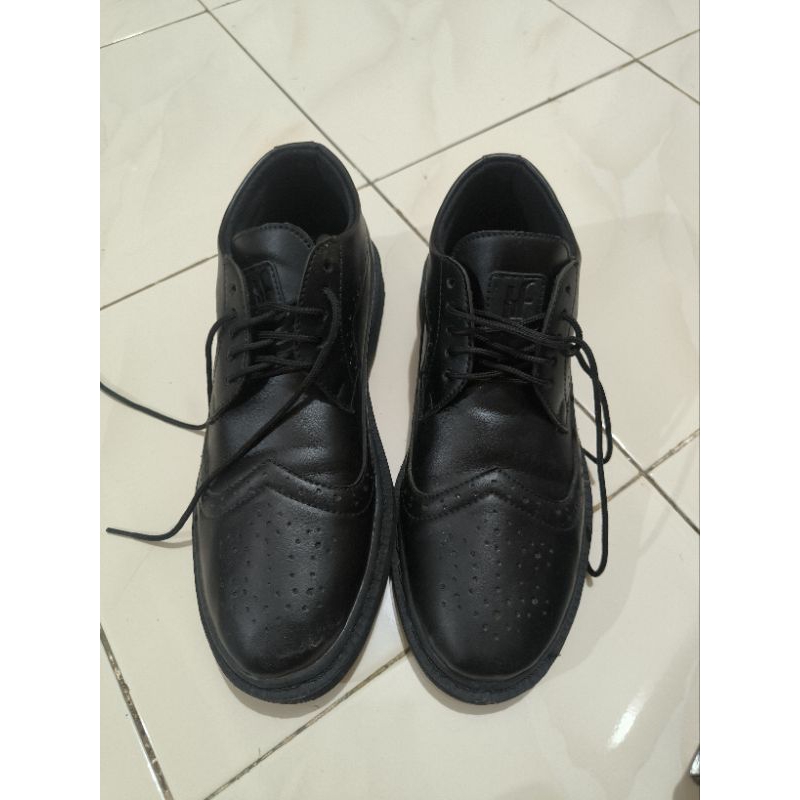 sepatu kulit sepatu formal sepatu pantofel size 41