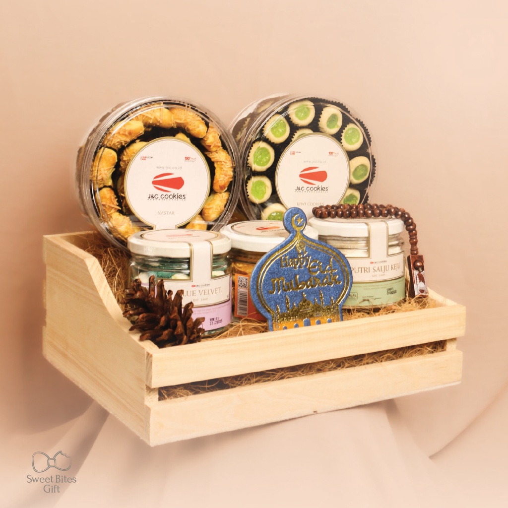 

Cookies Crate B by Sweet Bites Gift