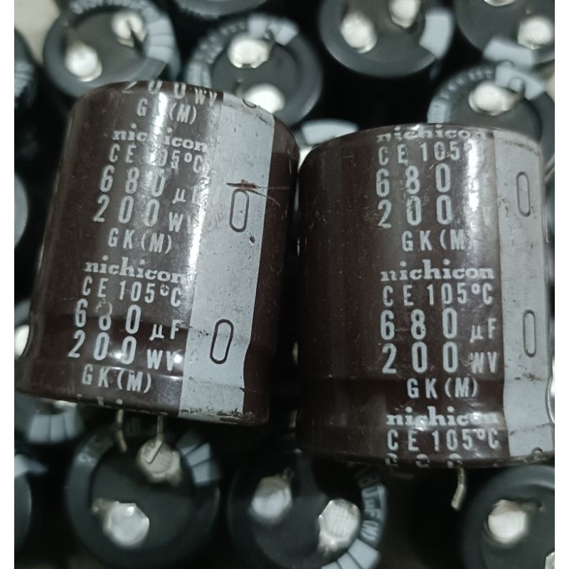 ELCO BARU 200V 680 UF