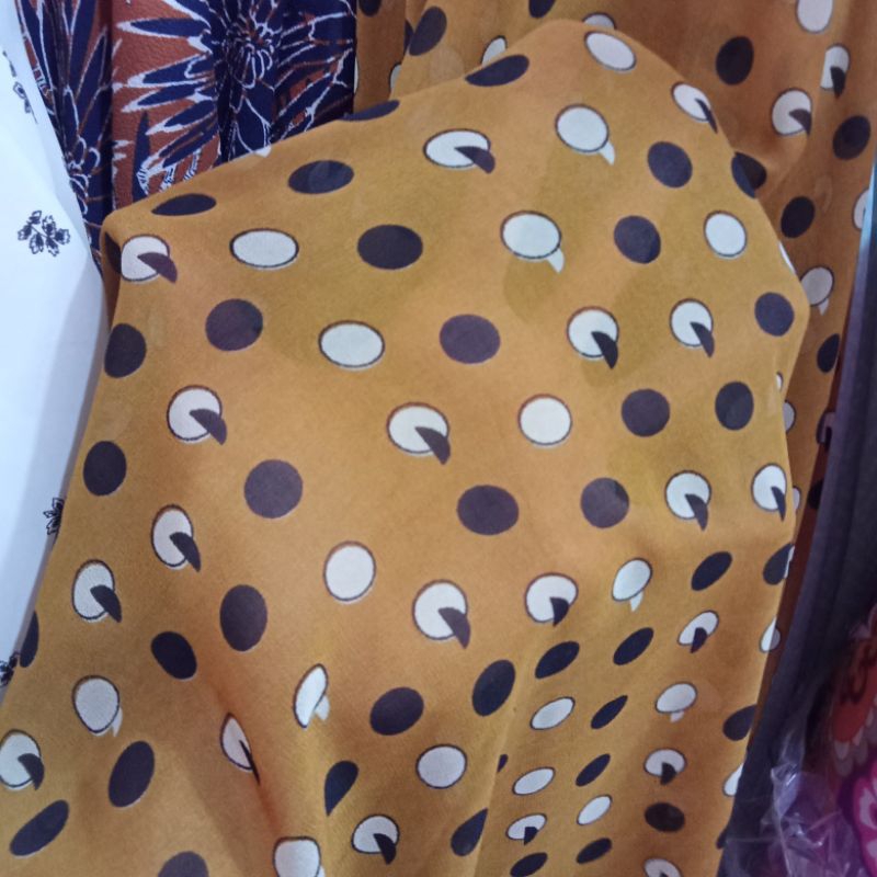 Kain Ceruty Babydoll Motif Polkadot Import - Kain Zara Ceruty - Kain Sifon Ceruty - Kain Ceruty Luxu