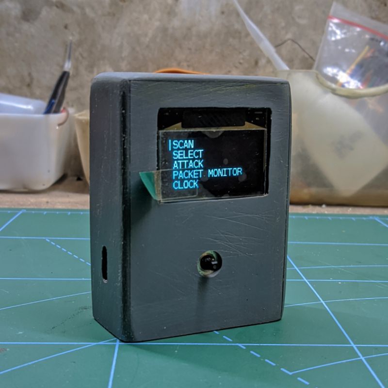 WiFi Analyzer & Network Testing Tool – ESP8266 OLED Mini (Portable & Rechargeable)