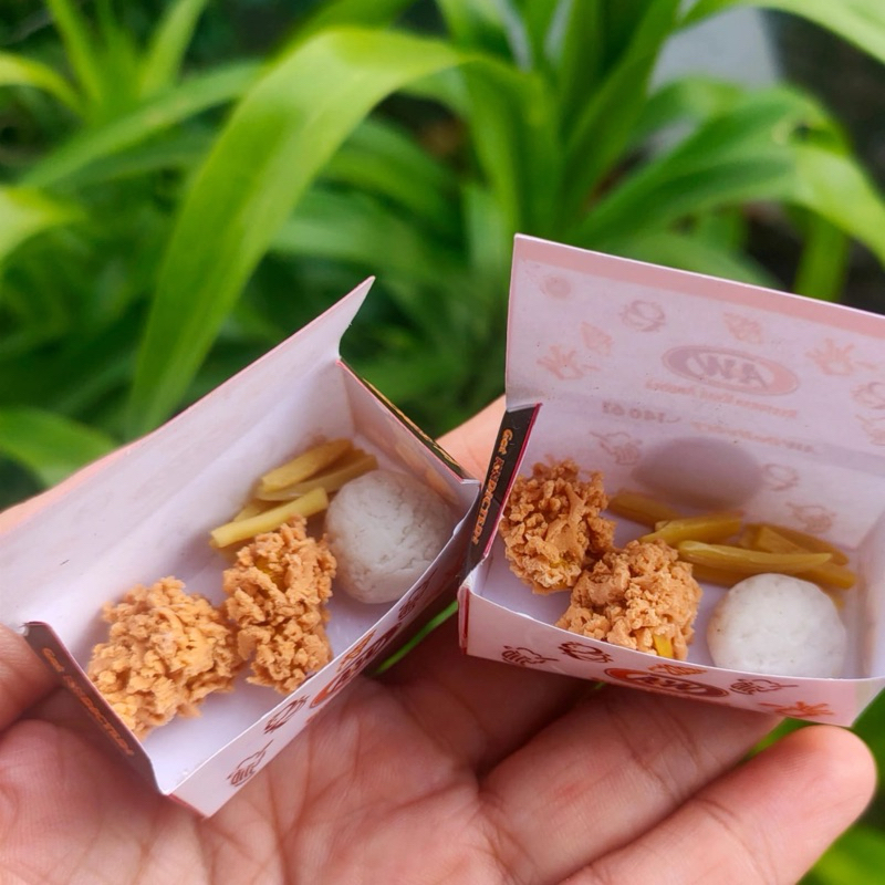 Miniatur Makanan Minuman Cepat Saji (AW, Mcd, JCO, Sour Sally)