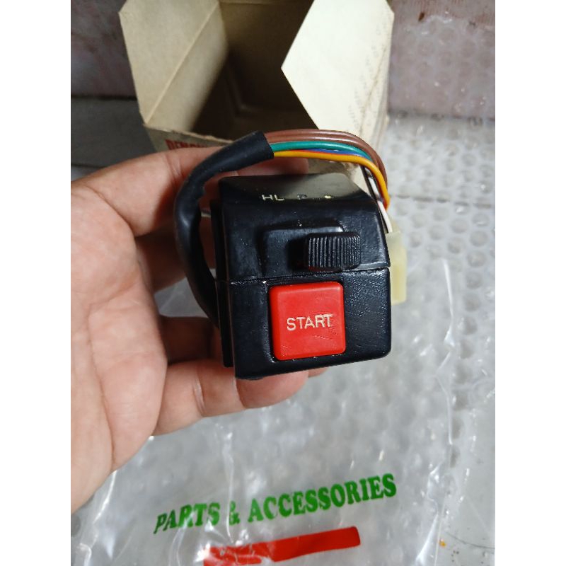 HOLDER KANAN HONDA ASTREA GRAND DENSHIN NOS