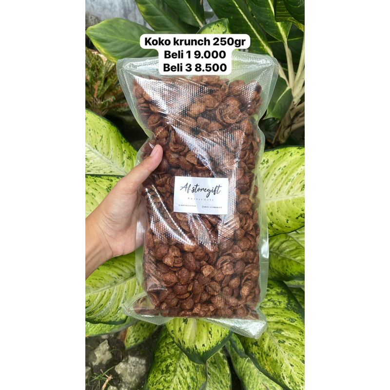 

Snack 250gr Koko Krunch dan Semprit Kue Sagu