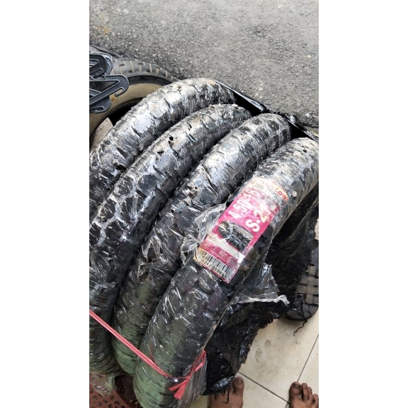 Ban custom British Chopper classic Wiro 4.50/17