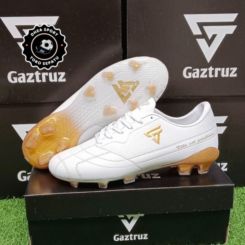 sepatu bola gaztruz reborn