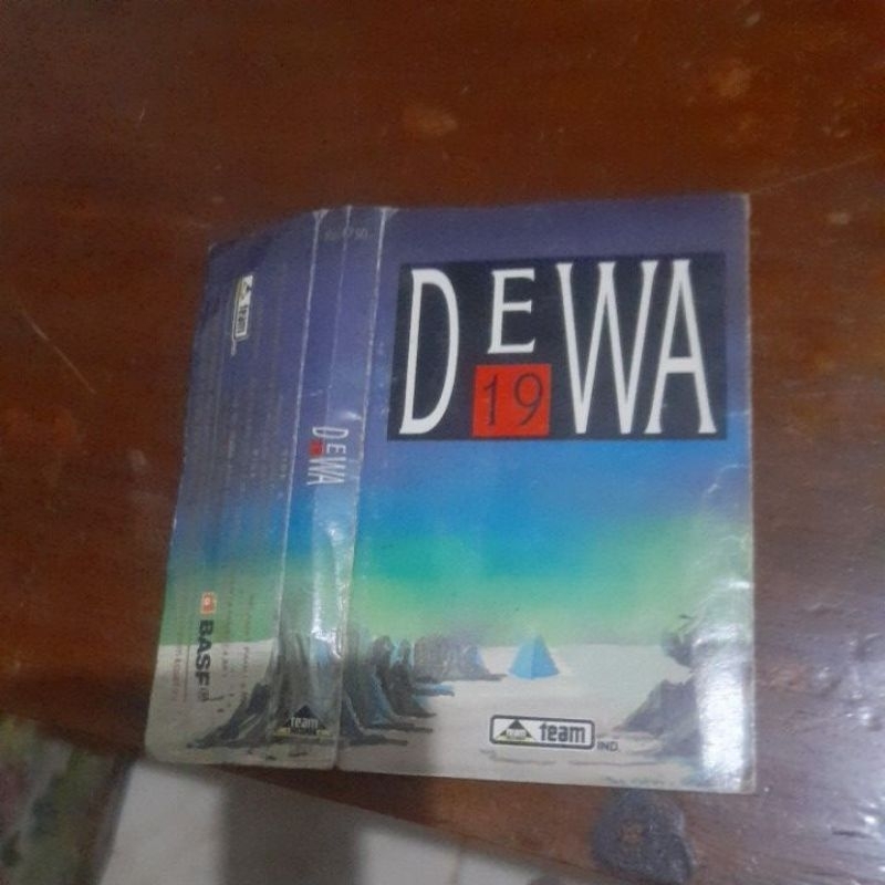 cover kaset pita dewa19 rare