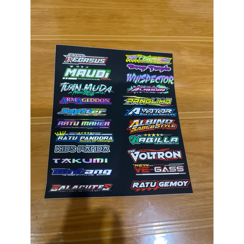 

Stiker Julukan Bus Artis