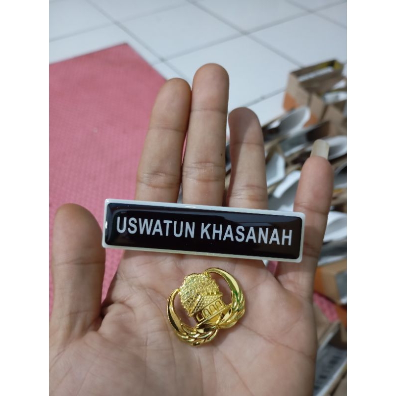 

Paket ASN Name Tag Dan Pin korpri peniti