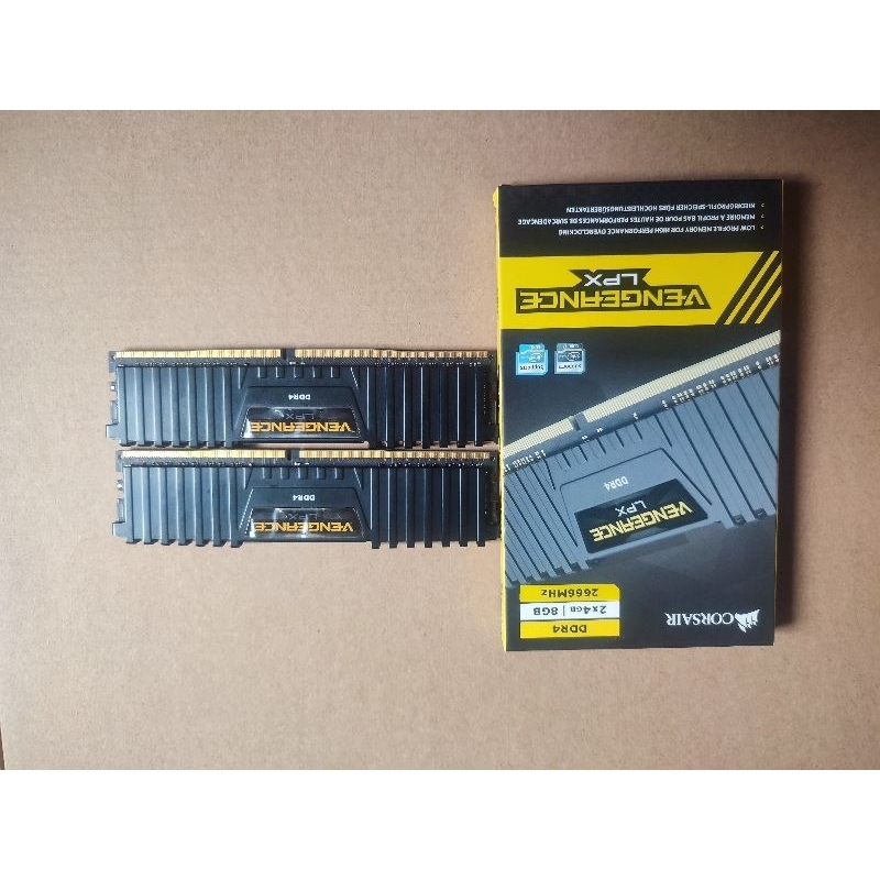 Ram Corsair vengeance 4x2 8gb 2666 mhz