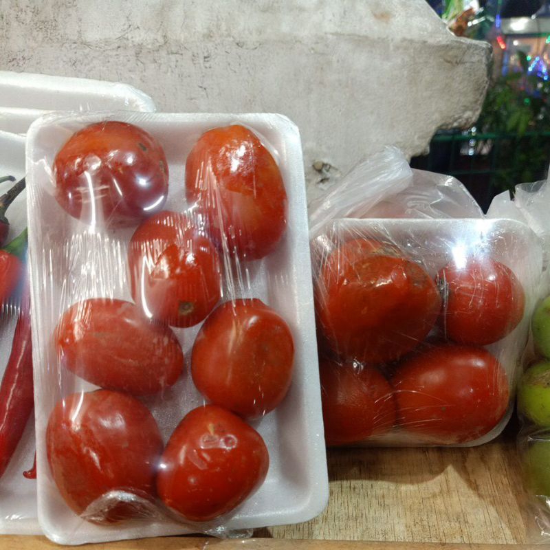 

Tomat merah