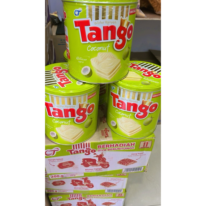 

TANGO COCONUT KALENG 1 DUS ISI 6