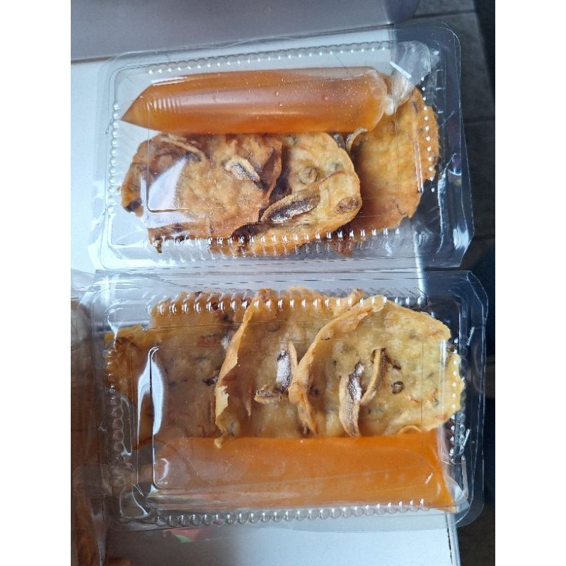 

bakwan goreng isi teri (isi 3)