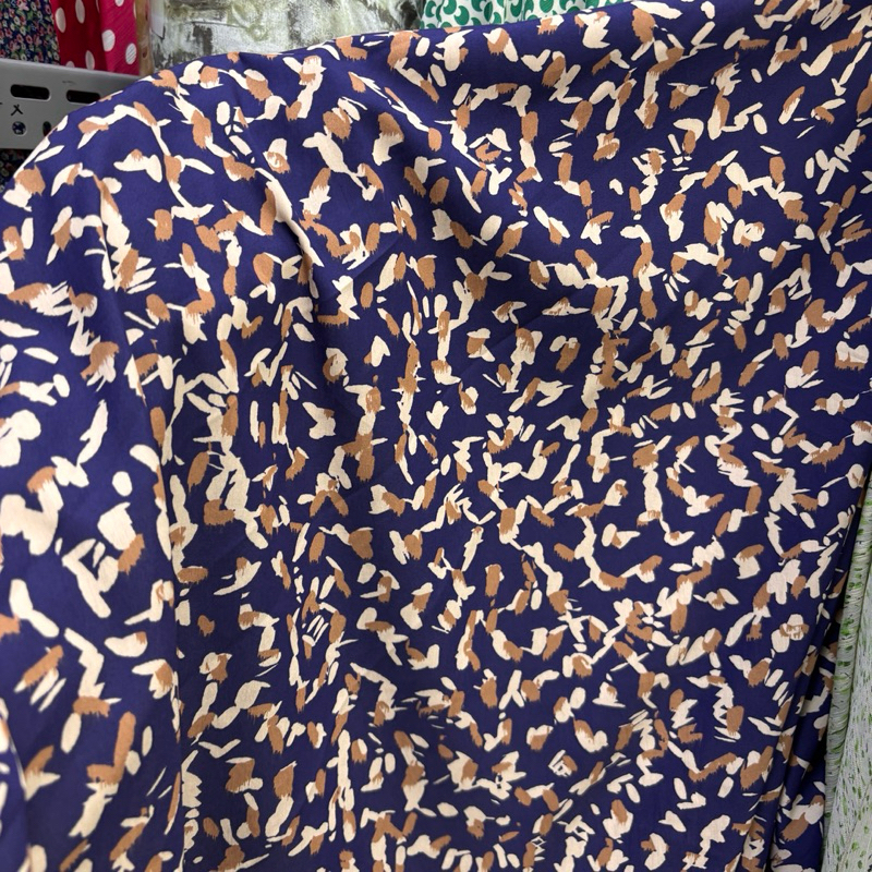 Kain Katun Silky Premium - katun Silky Motif Premium - kain silky premium motif bunga - kain katun m