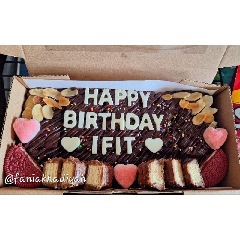 

Brownies hias 20x10 ulangtahun / hampers / ucapan custom