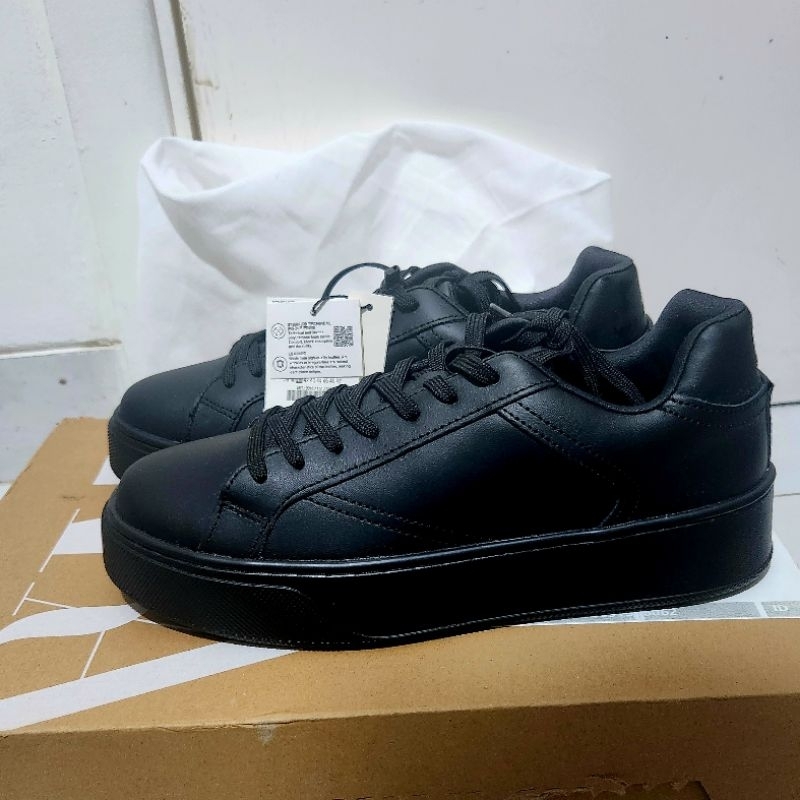 Sepatu Sneakers Casual Kulit Zara Original 100%