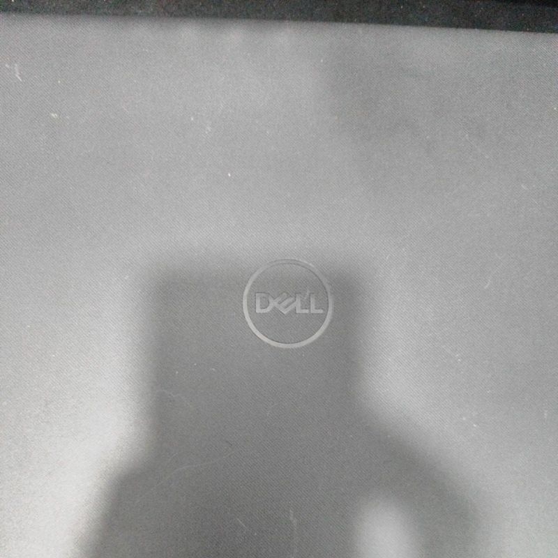 Latop Merk Dell
