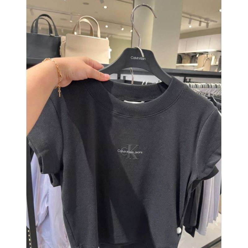 CO LINK 26 BAJU CALVIN KLEIN ORIGINAL 100% SINGAPORE