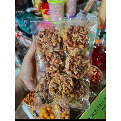 

Peyek kacang ukuran 250g