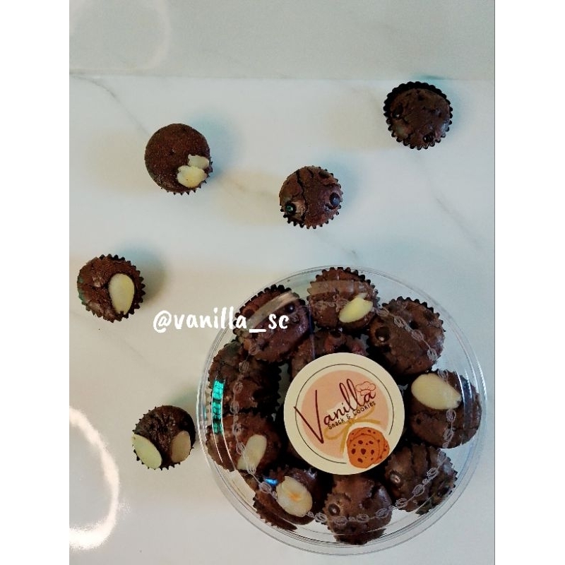 

VANILLA - BROWNIES KERING MINI SHINING TOPLES 250GR