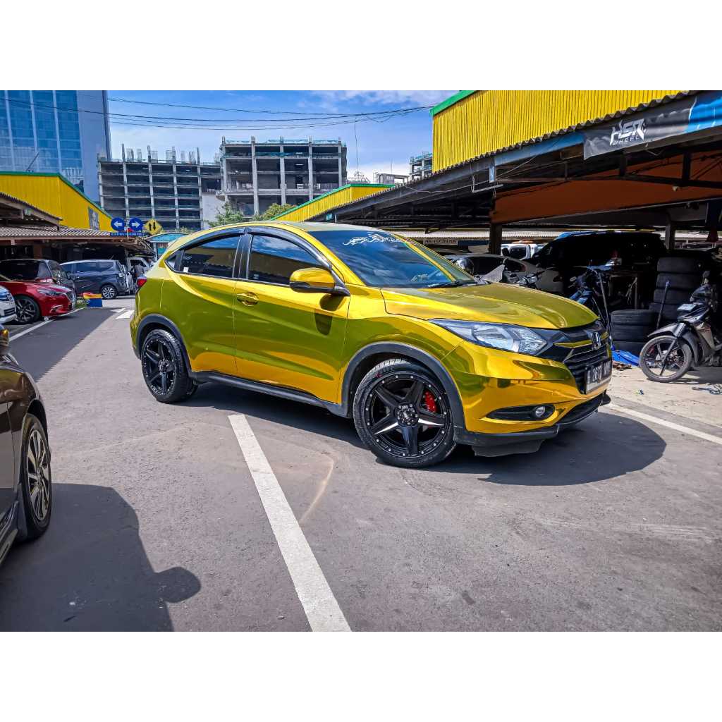 PAKET VELG PLUS BAN ACCELERA 235 50 R18 UNTUK MOBIL HRV USE VELG HSR LANDMARK