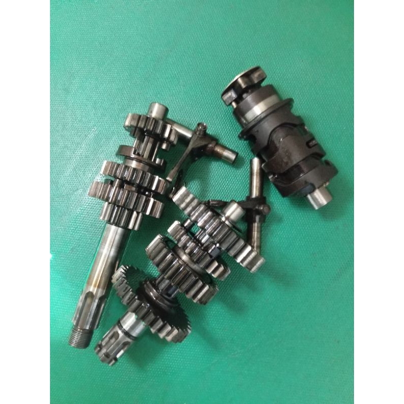 GIGI TRANSMISI BAJAJ PULSAR 125 GIGI BAJAJ PULSAR XCD 125 4 SPEED