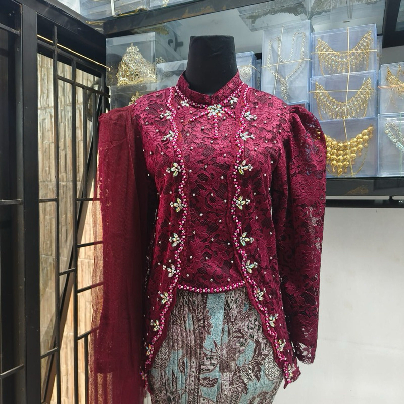 Kebaya Lamaran,Kebaya Wisuda Model RANA