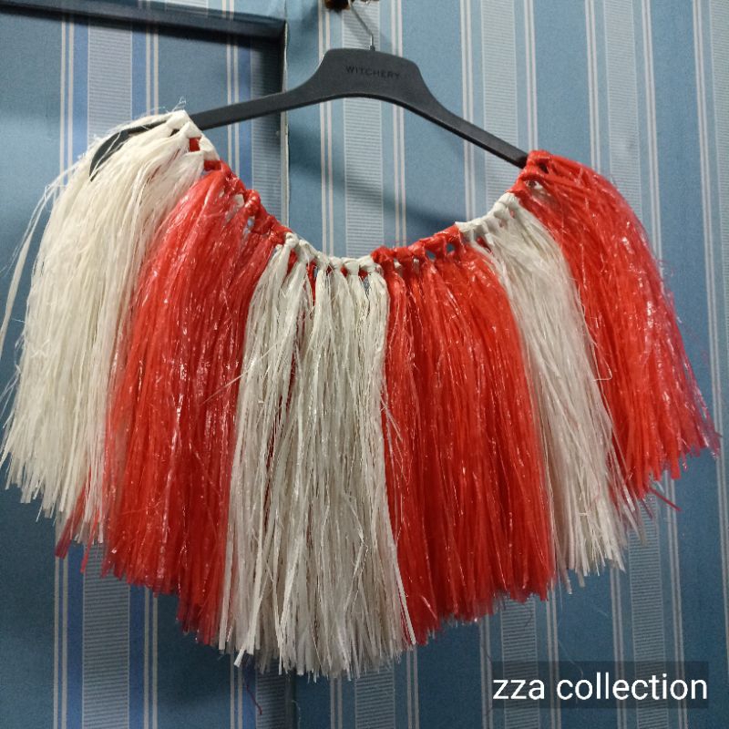 rok rumbai rafia,rok rafia,rumbai rafia tebal,rok merah putih,akseaoris karnaval merah outih