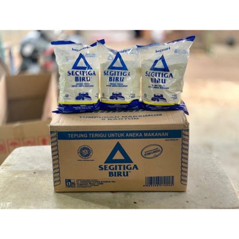 

Segitiga Biru Tepung Terigu Serbaguna Bogasari 1kg (isi12)-Dus