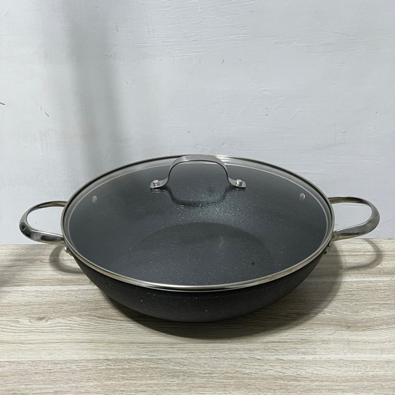 THE ROCK Wajan Teflon Starfrit 32 cm Tutup & Gagang Frypan Pfoa Free Wok Anti Lengket Non Stick Tefl