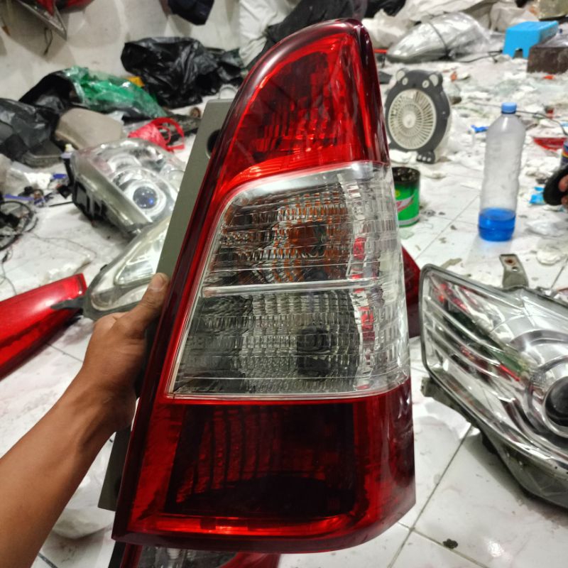 Stoplamp Innova Barong / lampu belakang toyota grand innova 2012 2013 2014 2015 original
