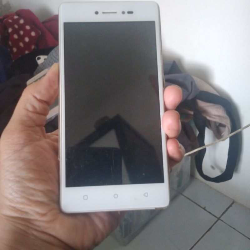 Lcd Lava iris 80 tested