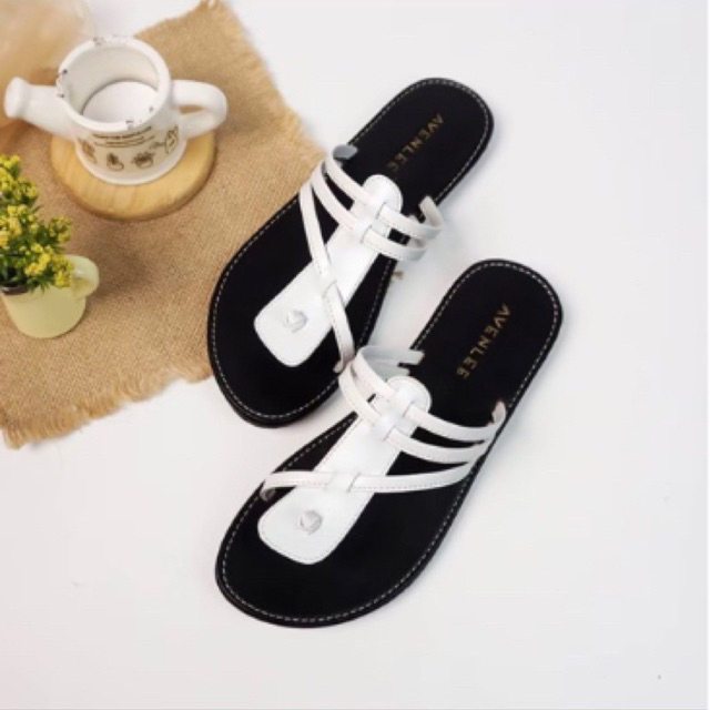 Sendal Wanita Avenlee