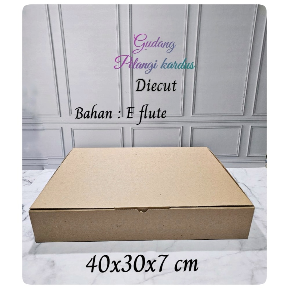 

Kardus karton Uk. 40x30x7 cm...Model diecut/pizza