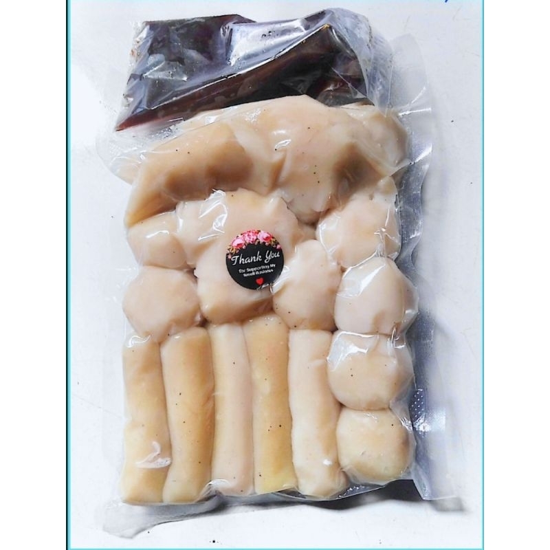 

Paket Pempek isi 20 pcs campur + cuko yqng kental dan enak!
