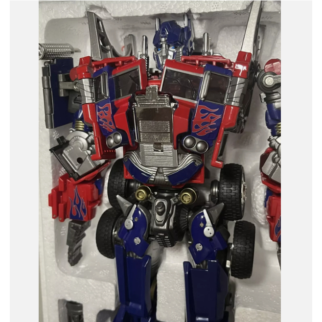 Weijiang TF M01 Commander Oversize AOE Evasion Optimus Prime