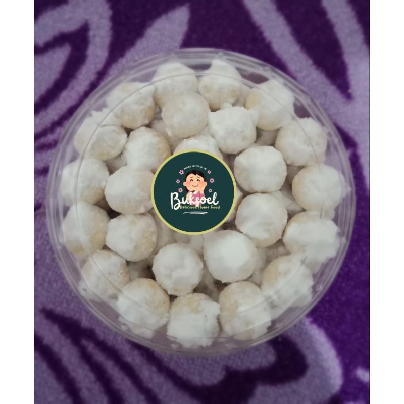 

SNOW BALL AKA PUTRI SALJU